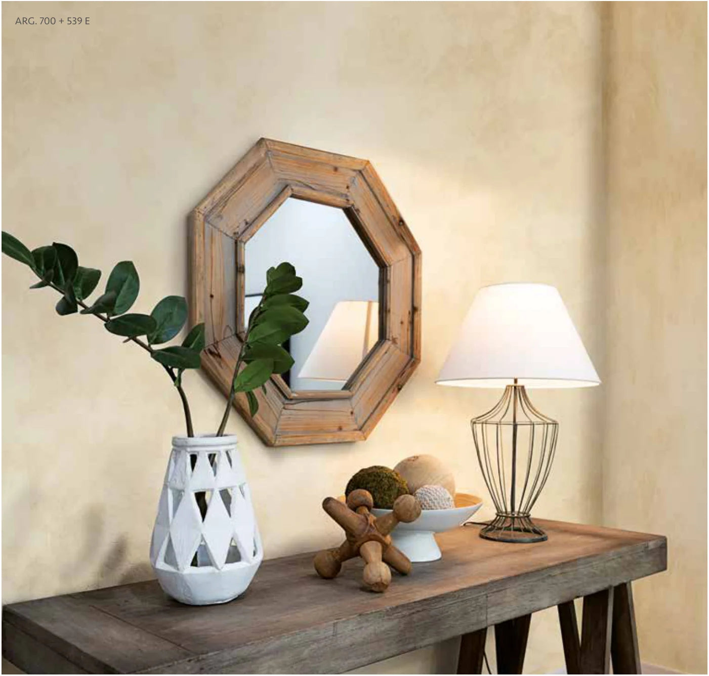 Valsetin 2 · Argento 700 + 539 E · VALPAINT catalogue room