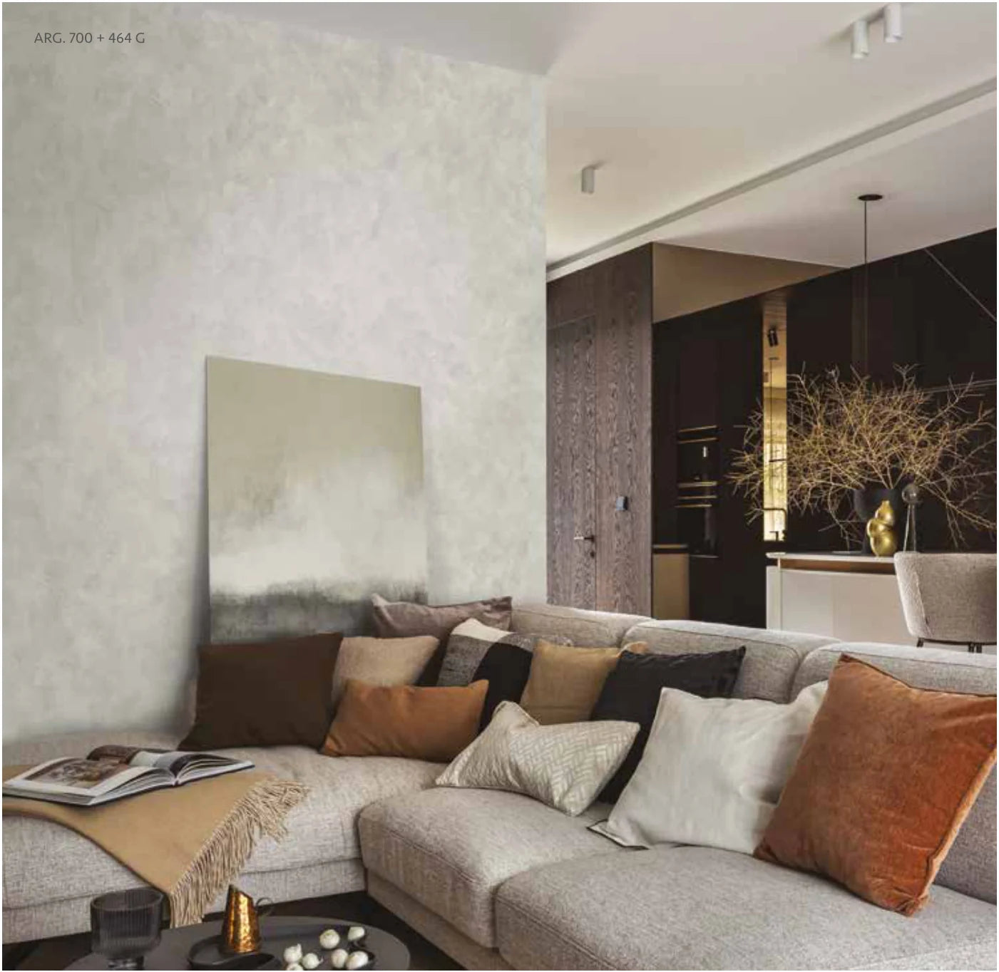 Valsetin 2 Argento 700 + 464 G in a light-filled living room